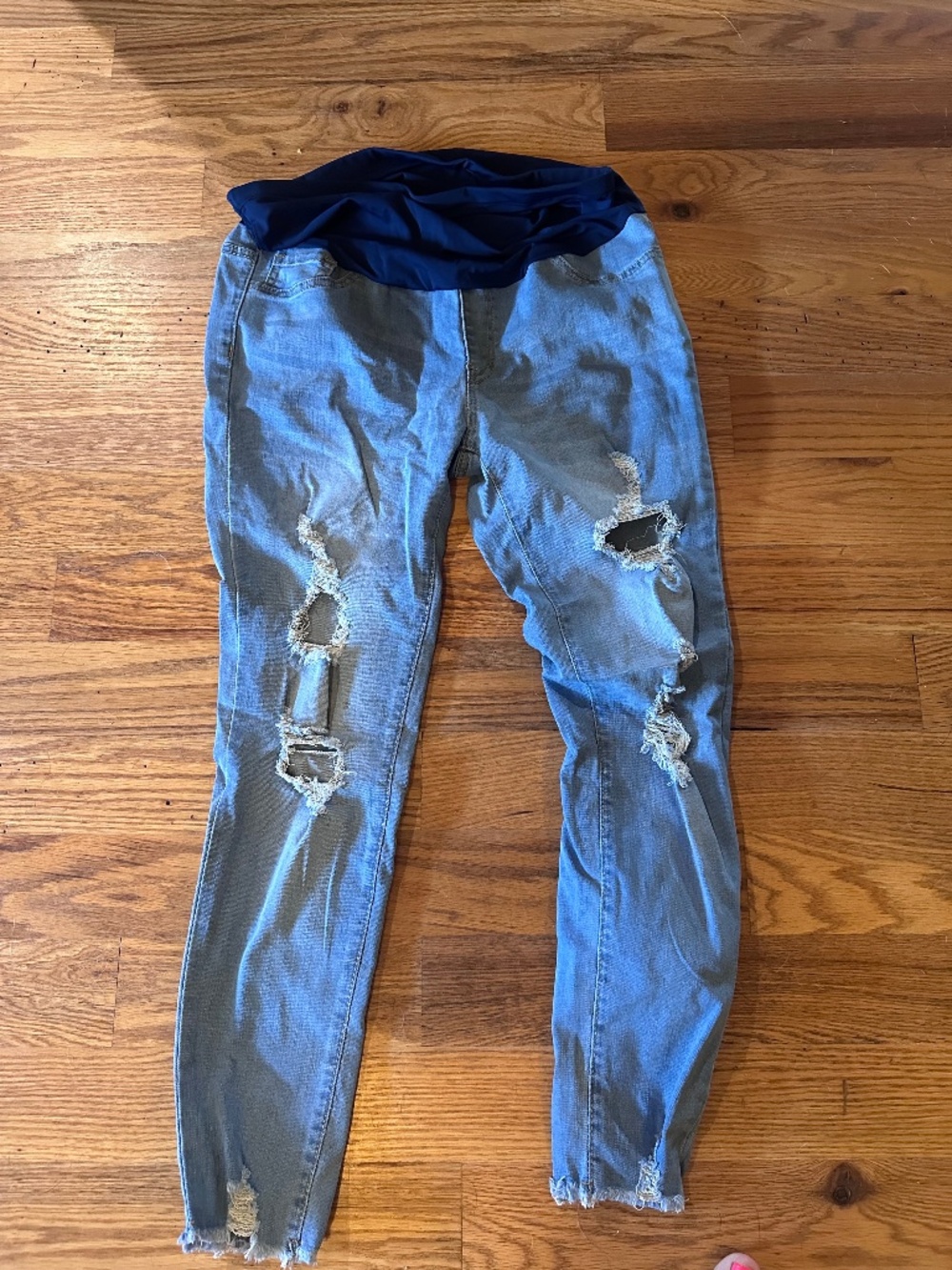 Maternity skinny jeans